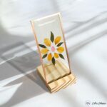 Amaltas Petals and Bogunvilla Leaves Table Top Glass Plaque (Small) – Single