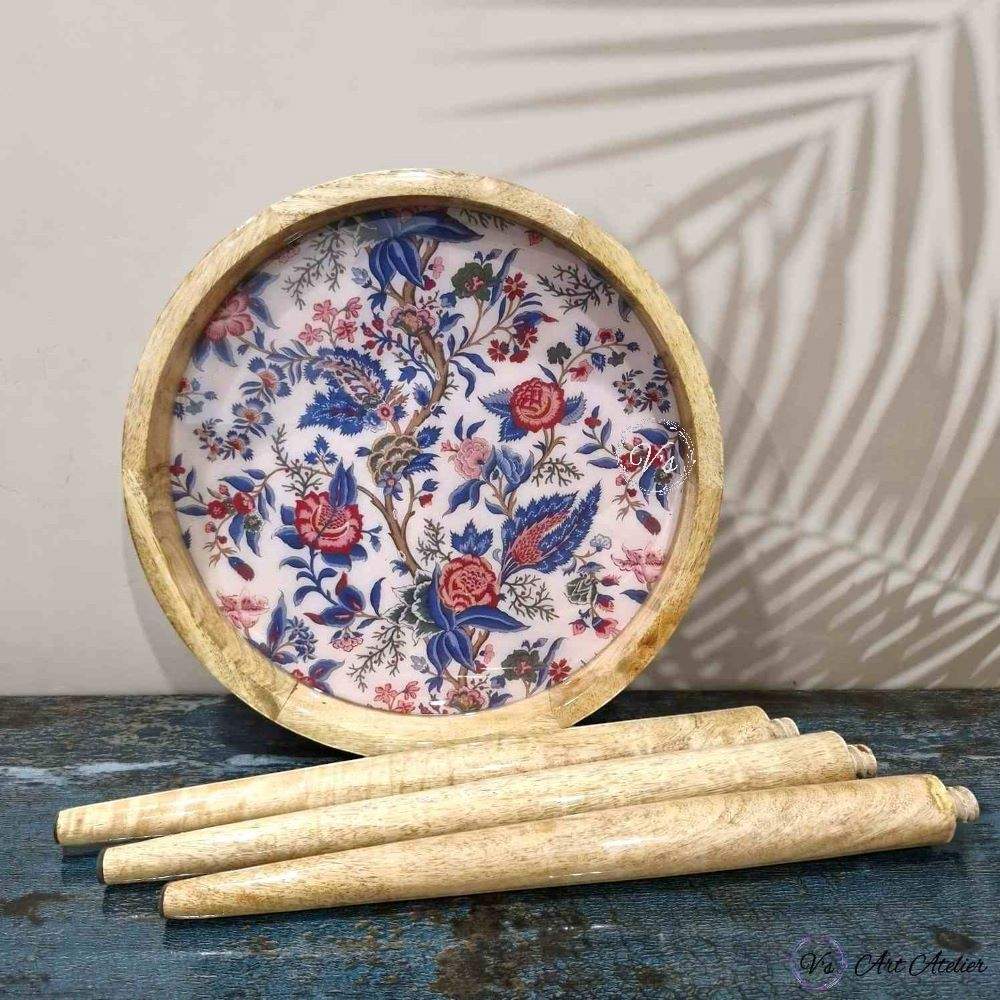 Stylish mango wood end unit for hallway decor